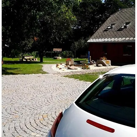 Retro Ubytovani Brdy Gæstehus *