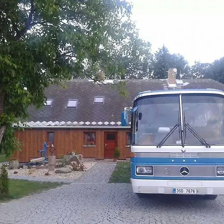 Retro Ubytovani Brdy Gæstehus Bohutín